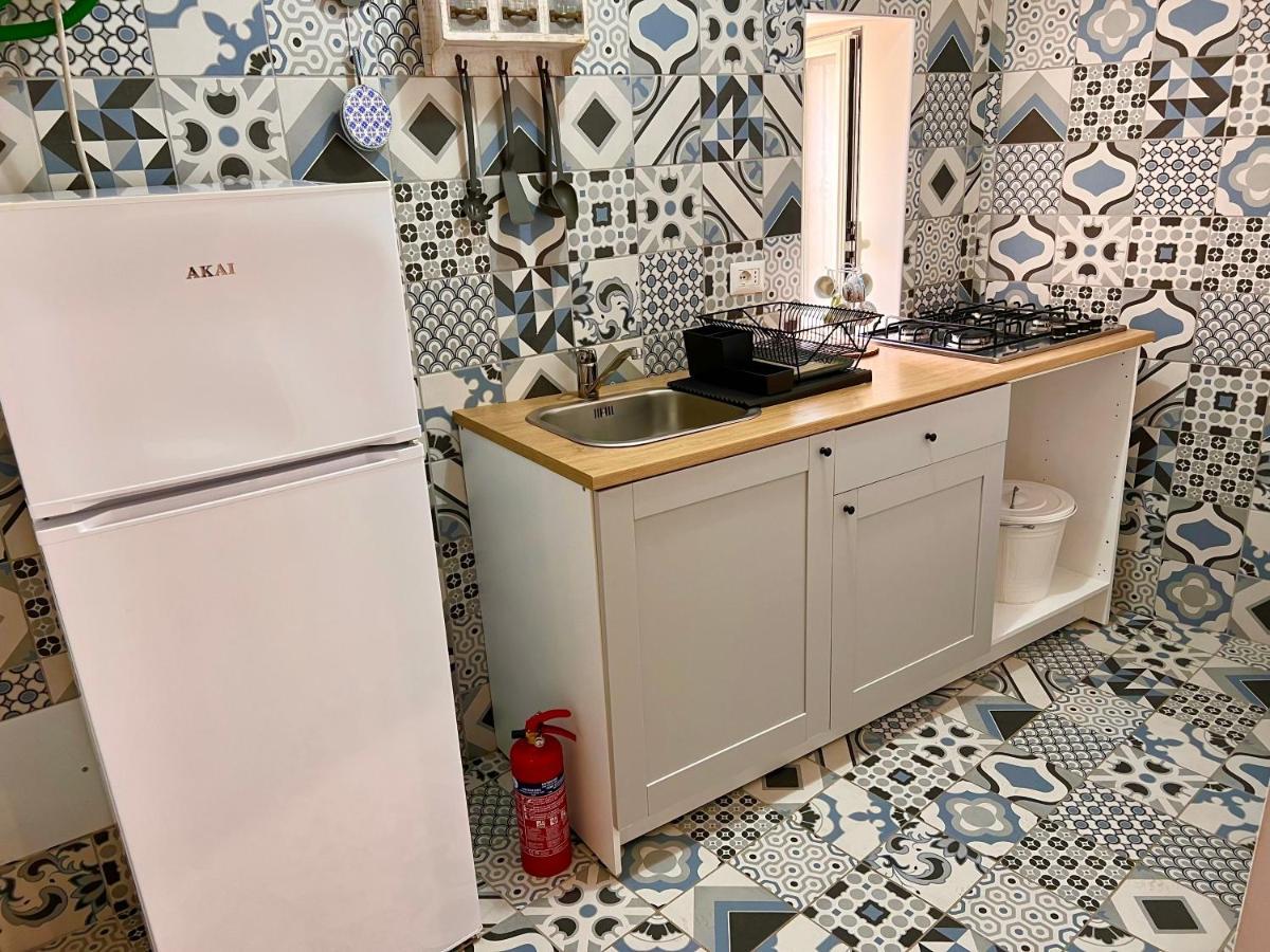 Vico Longo 25 - Ensuit Flat In The Heart Of ナポリ エクステリア 写真
