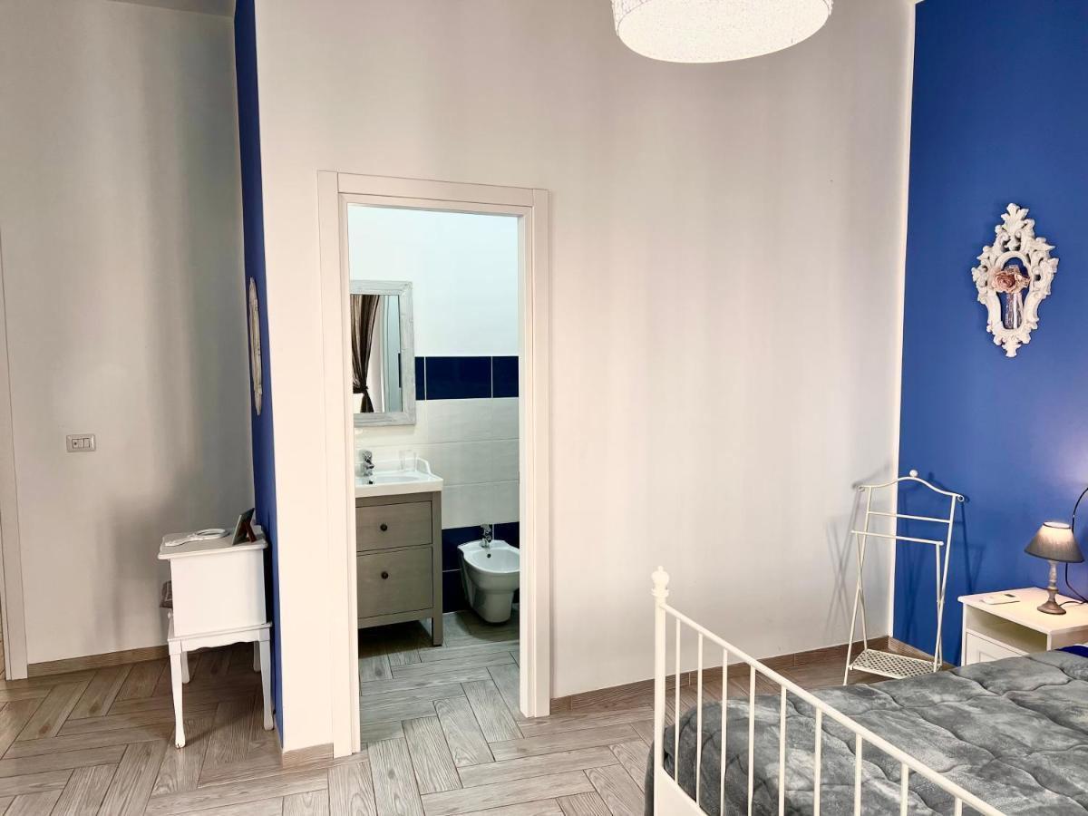 Vico Longo 25 - Ensuit Flat In The Heart Of ナポリ エクステリア 写真