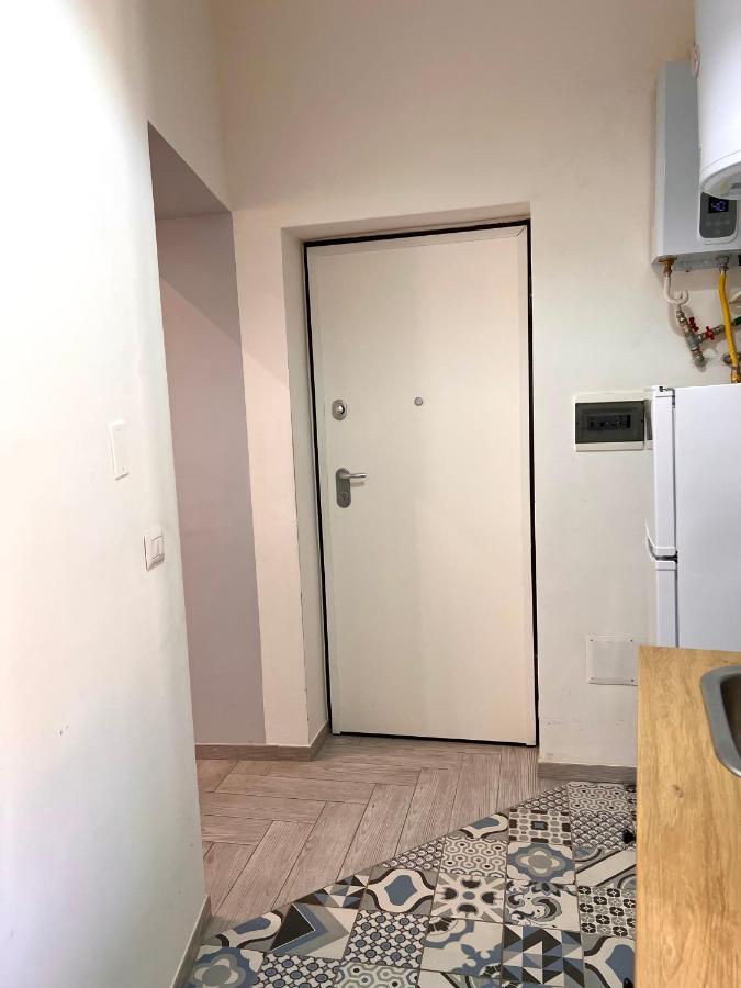 Vico Longo 25 - Ensuit Flat In The Heart Of ナポリ エクステリア 写真